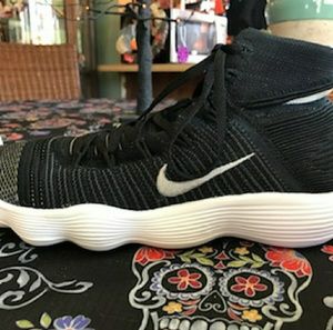 I am selling Nike Basketball shoes